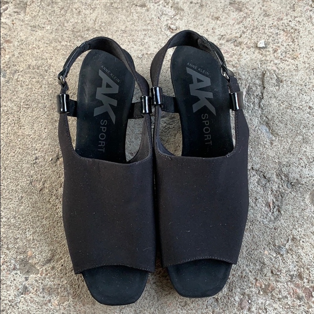 Anne Klein Shoes - Picture 2 of 8